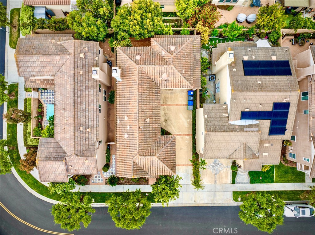 https://media.crmls.org/medias/bfe5c438-b186-4705-9eb4-dc506e7a6ee6.jpg?preset=X-Large