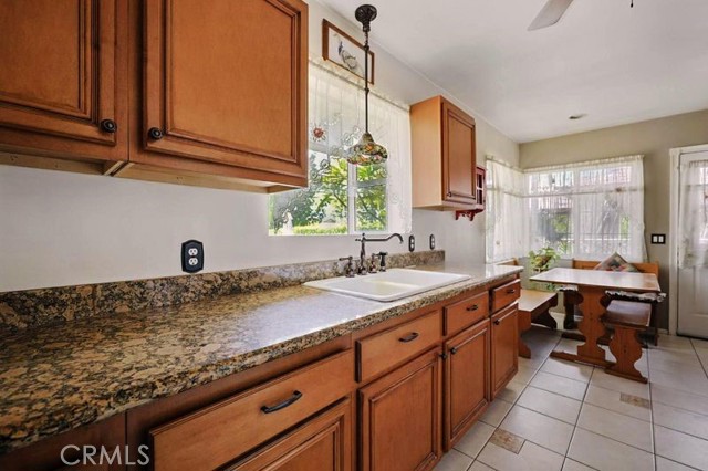 665 N Waterbury Avenue, Covina CA: https://media.crmls.org/medias/bfe6f2b5-6b90-482a-891f-2524f19898e4.jpg