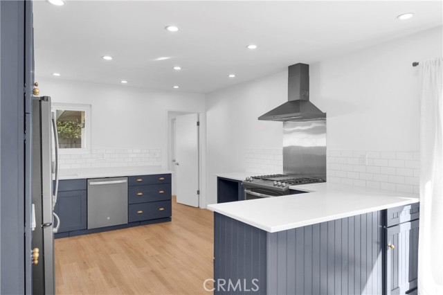 Detail Gallery Image 6 of 37 For 2527 E Brookside, Orange,  CA 92867 - 4 Beds | 2 Baths