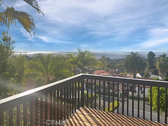 1116 Via Zumaya, Palos Verdes Estates, California 90274, 5 Bedrooms Bedrooms, ,4 BathroomsBathrooms,Residential,Sold,Via Zumaya,PV21165542