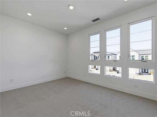 27627 Juniper Lane, Valencia CA: https://media.crmls.org/medias/bfe795df-8631-4db9-a6a8-f5213d090264.jpg