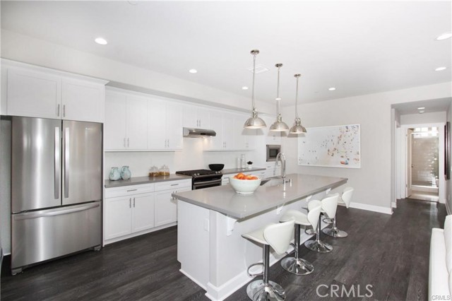 Detail Gallery Image 7 of 30 For 155 N Wabash Ave #1,  Glendora,  CA 91741 - 3 Beds | 3/1 Baths