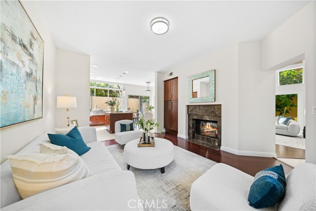 32 Belcanto, Irvine CA: https://media.crmls.org/medias/bfe843cb-81cb-48da-b840-d3de7a018c9c.jpg