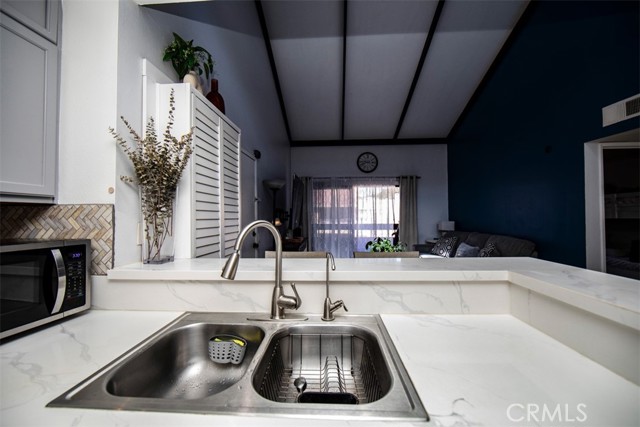 Detail Gallery Image 33 of 59 For 18756 Mandan #1514,  Canyon Country,  CA 91351 - 2 Beds | 2 Baths