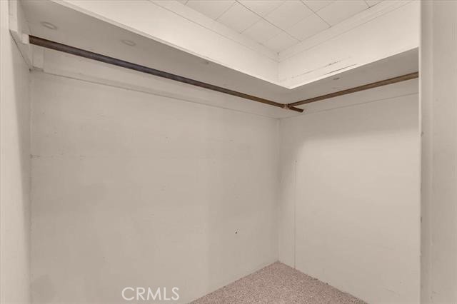https://media.crmls.org/medias/bfe9e6ae-4e88-4254-a66b-0de077d84763.jpg?preset=X-Large