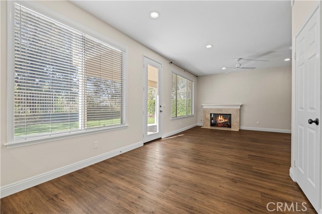 23664 Clearidge Drive, Valencia CA: https://media.crmls.org/medias/bfea17fb-cbf3-4e09-9e86-f7257335dc94.jpg