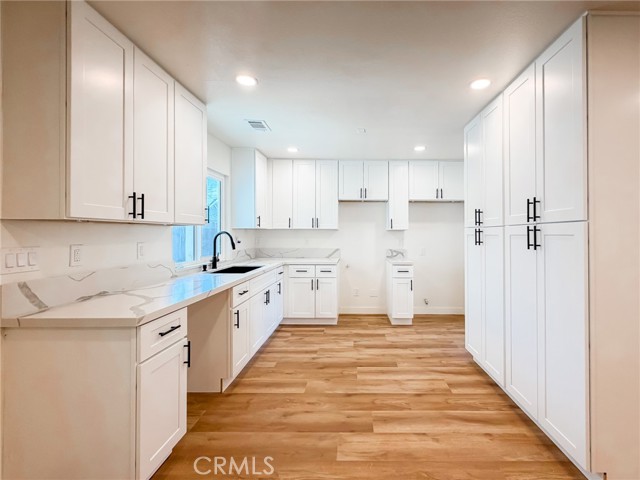 Detail Gallery Image 10 of 37 For 14708 Joshua Tree, Moreno Valley,  CA 92553 - 4 Beds | 2 Baths