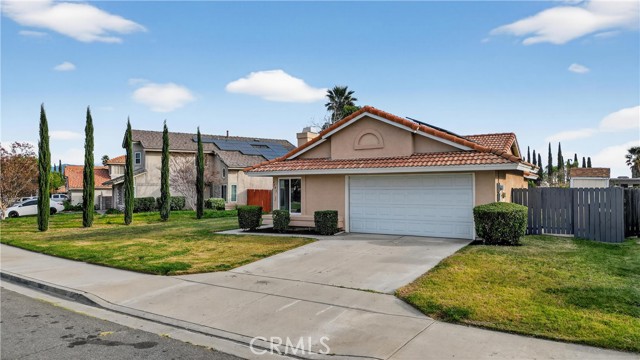 4595 Bronson, San Bernardino CA: https://media.crmls.org/medias/bfeabce4-5869-4d16-9321-054e31290a61.jpg