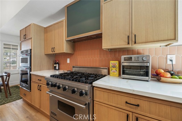 2304 Trickling Creek Drive, La Verne CA: https://media.crmls.org/medias/bfeac653-ade8-4115-a390-c0219224f2f3.jpg