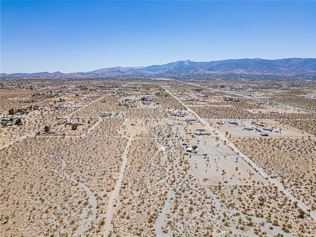 MLS #OC25086737 image #24