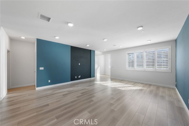 15901 Stresa Lane, Fontana CA: https://media.crmls.org/medias/bfeb3823-dbb2-4570-aed7-687bd6a50ae5.jpg