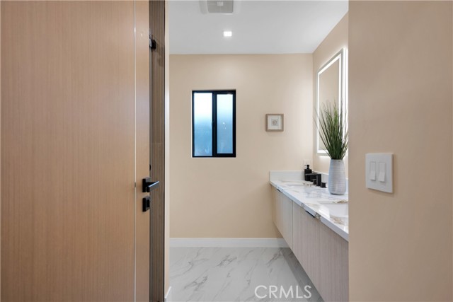 Detail Gallery Image 29 of 60 For 10509 Dempsey Ave, Granada Hills,  CA 91344 - 4 Beds | 3/1 Baths
