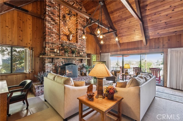 349 John Muir, Lake Arrowhead, CA 92352