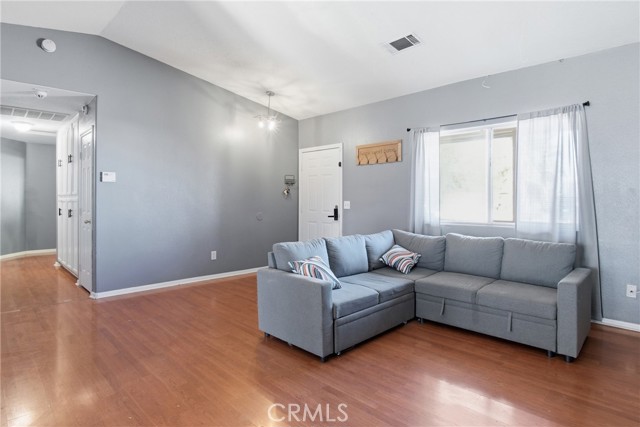 Detail Gallery Image 6 of 35 For 18401 Westlawn St, Hesperia,  CA 92345 - 4 Beds | 2 Baths