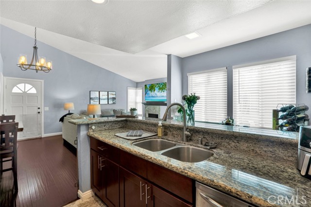 Detail Gallery Image 12 of 32 For 6223 Newhaven Ct #122, Yorba Linda,  CA 92887 - 2 Beds | 2 Baths
