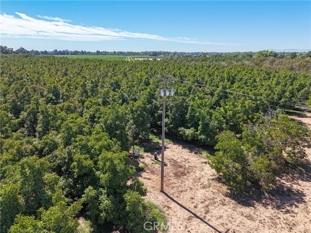 24365 Oklahoma Avenue, Red Bluff CA: https://media.crmls.org/medias/bfed252f-1ba8-48f0-a8bf-c8c46d4f0f24.jpg