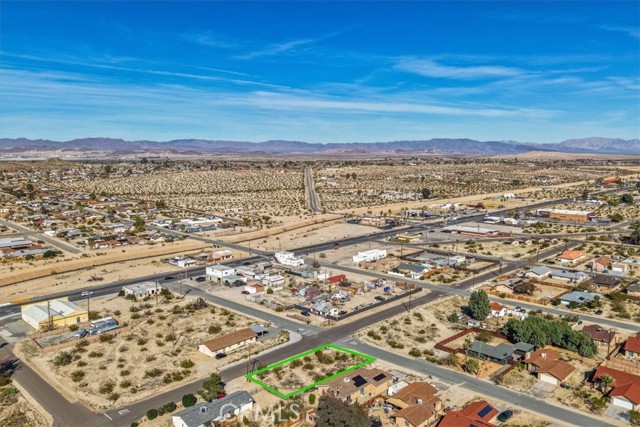 Image 8 of 19 For 71963 Cactus Drive