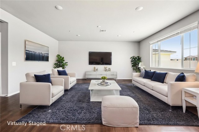 2187 Oroblanco Way, Redlands CA: https://media.crmls.org/medias/bff05c93-238e-4717-91c2-775cb655d459.jpg