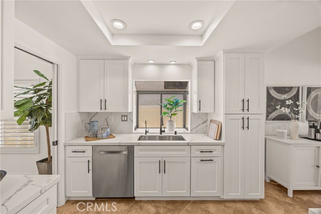 Detail Gallery Image 17 of 43 For 9 Sheridan, Irvine,  CA 92620 - 4 Beds | 2 Baths