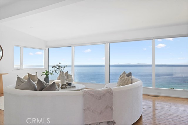 Detail Gallery Image 22 of 46 For 31161 Holly Dr, Laguna Beach,  CA 92651 - 5 Beds | 2/1 Baths