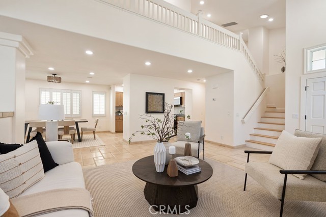 Detail Gallery Image 9 of 58 For 1222 S Silver Star Way, Anaheim Hills,  CA 92808 - 5 Beds | 3/1 Baths