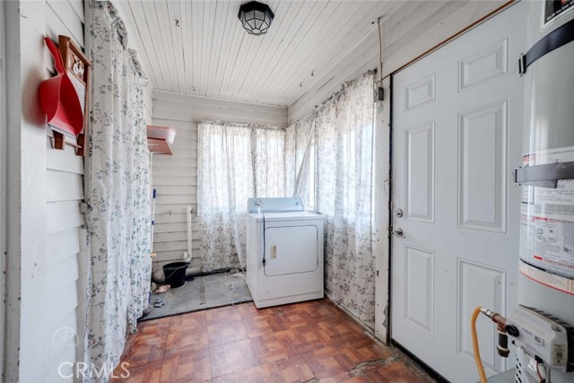 1715 Cherry Street, Bakersfield CA: https://media.crmls.org/medias/bff1e7bf-b9c3-424b-ad69-e6bbdf655606.jpg
