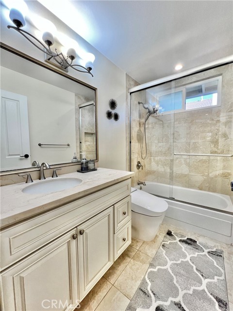 Detail Gallery Image 7 of 15 For 11652 Kirwin Cir, Fountain Valley,  CA 92708 - 4 Beds | 3/1 Baths