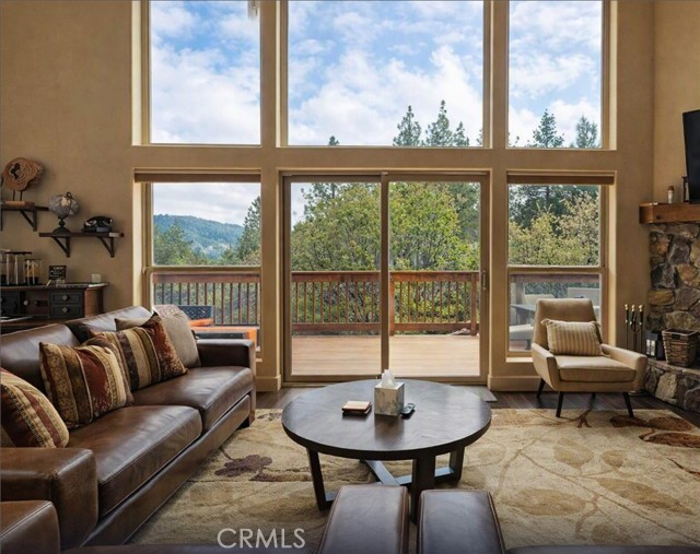 756 Brentwood, Lake Arrowhead, CA 92352