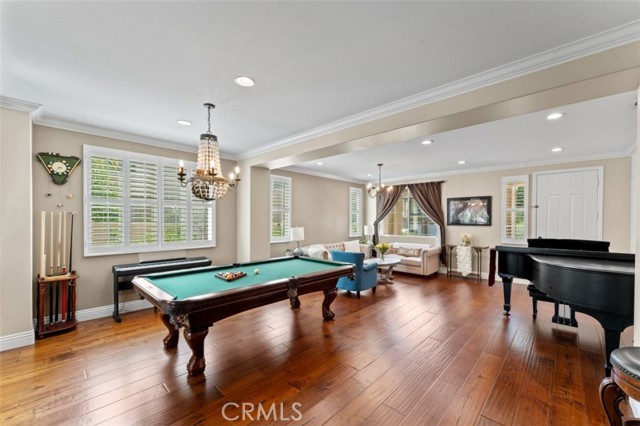 Detail Gallery Image 14 of 63 For 15520 Megan Dr, Canyon Country,  CA 91387 - 5 Beds | 4 Baths