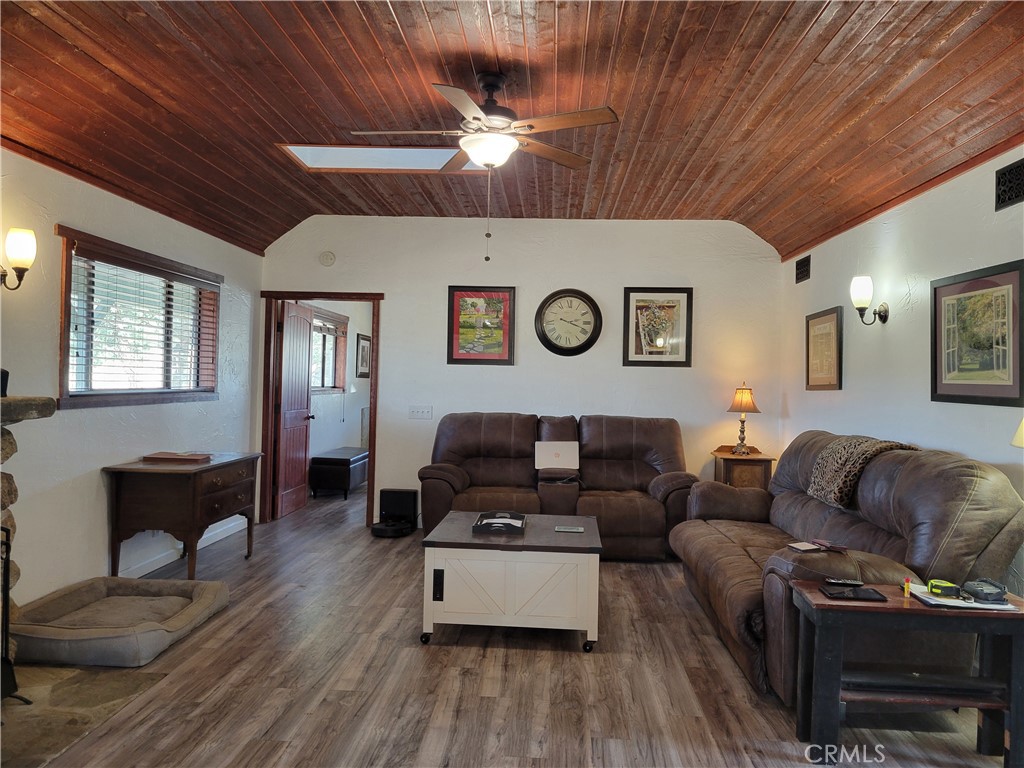 60861 Burnt Valley Road