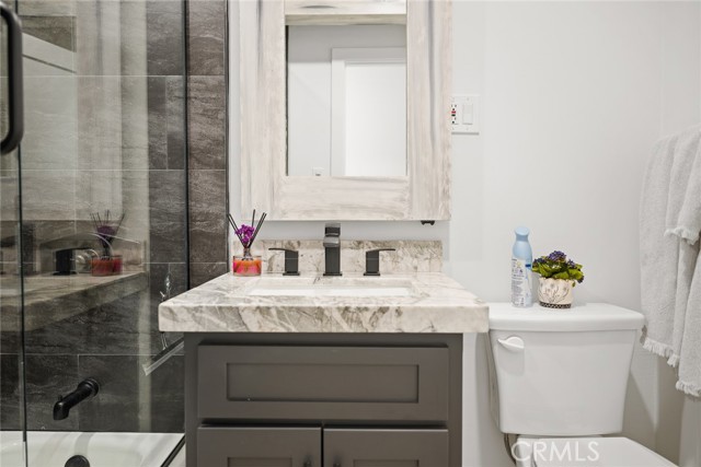 Detail Gallery Image 44 of 71 For 827 Penninsula, Big Bear Lake,  CA 92315 - 3 Beds | 2 Baths