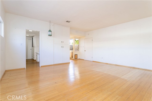 Detail Gallery Image 29 of 74 For 9826 Columbus, North Hills,  CA 91343 - 7 Beds | 5/1 Baths