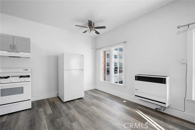 Detail Gallery Image 9 of 16 For 228 S Kenwood St #407,  Glendale,  CA 91205 - 0 Beds | 1 Baths