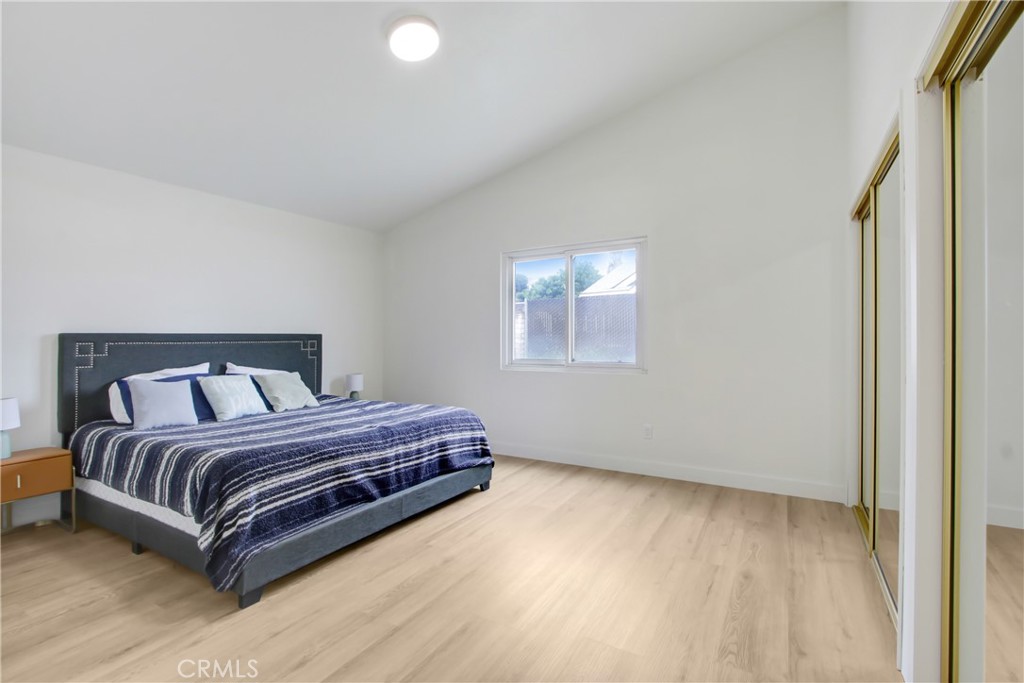 MLS #WS25252579 image #20