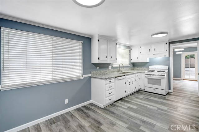 65 Pinewood Avenue photo 6