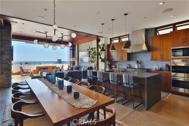 Detail Gallery Image 4 of 60 For 3124 the Strand, Hermosa Beach,  CA 90254 - 5 Beds | 7 Baths