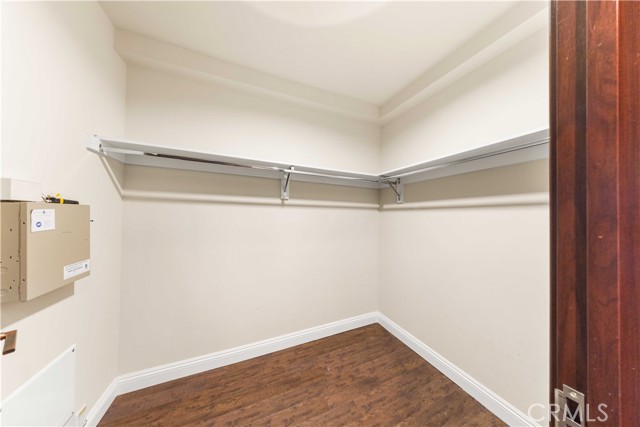 Detail Gallery Image 43 of 53 For 11218 Camarillo St #404,  Toluca Lake,  CA 91602 - 3 Beds | 3 Baths