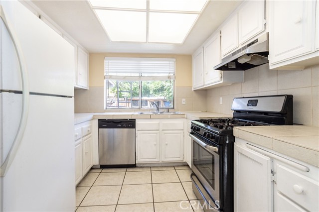 Detail Gallery Image 13 of 25 For 37255 E 28th, Palmdale,  CA 93550 - 3 Beds | 2 Baths