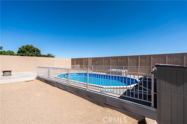 10124 Mesa Road, Victorville CA: https://media.crmls.org/medias/bff898b9-a81d-4dd2-ae2b-438ba9e0c1e3.jpg