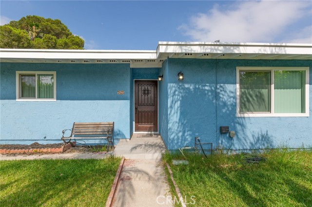 Detail Gallery Image 3 of 17 For 7825 Tujunga Ave, North Hollywood,  CA 91605 - 3 Beds | 2 Baths