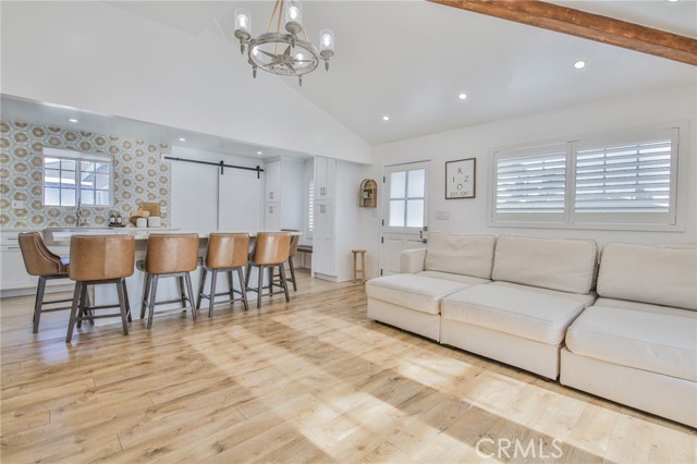 Detail Gallery Image 4 of 44 For 6805 Pioneer, Whittier,  CA 90606 - 3 Beds | 2 Baths