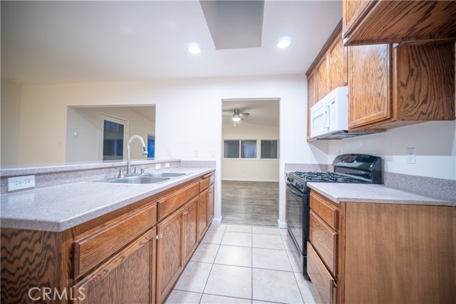 Detail Gallery Image 4 of 42 For 50 Rosita Way, Oroville,  CA 95966 - 4 Beds | 2 Baths