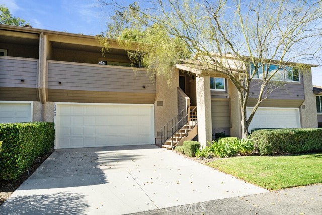 Detail Gallery Image 1 of 1 For 20090 Avenue of the Oaks, Newhall,  CA 91321 - 2 Beds | 2 Baths