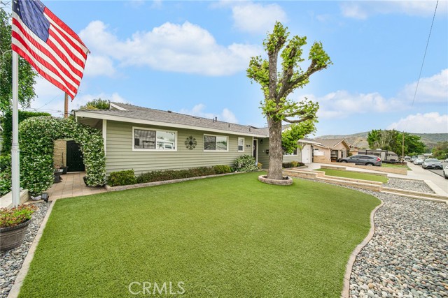 2316 Marshall Avenue photo 3