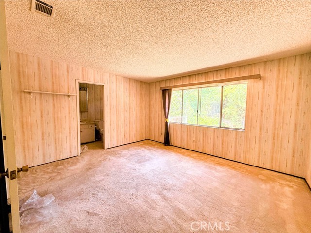 Detail Gallery Image 23 of 36 For 4792 Beaumont, La Mesa,  CA 91941 - 3 Beds | 3 Baths