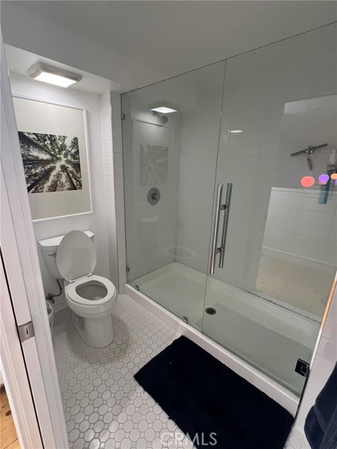4215 Glencoe Avenue, Marina del Rey CA: https://media.crmls.org/medias/bffc8143-5d23-412e-8ec6-7d887409df1a.jpg