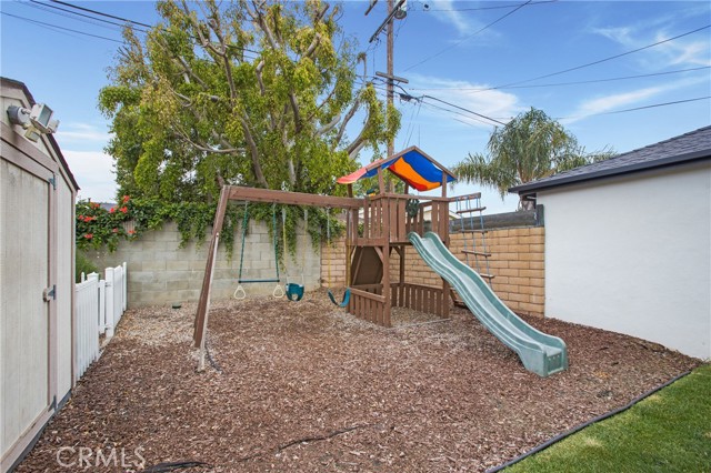 Detail Gallery Image 16 of 21 For 4301 Rose Ave, Long Beach,  CA 90807 - 3 Beds | 1 Baths
