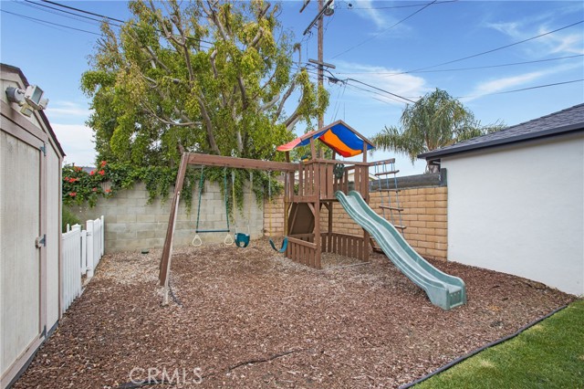 Detail Gallery Image 16 of 21 For 4301 Rose Ave, Long Beach,  CA 90807 - 3 Beds | 1 Baths