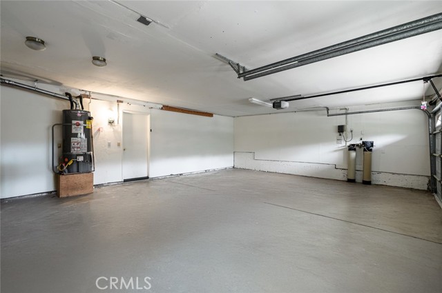 15539 Feldspar Drive, Chino Hills CA: https://media.crmls.org/medias/bffdb064-7291-4de0-ba3f-c95b74edc31b.jpg