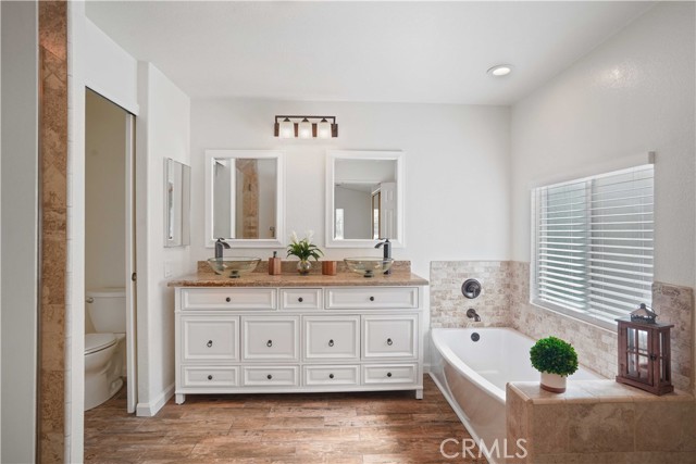 Detail Gallery Image 29 of 38 For 27903 Vista View Dr, Canyon Country,  CA 91351 - 3 Beds | 2 Baths